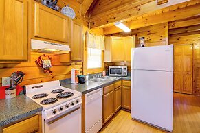 Pigeon Forge Vacation Rental w/ Private Hot Tub!