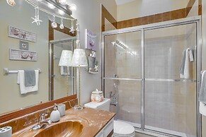 4 Mi to Downtown Cape Coral: Home w/ Lanai & Grill