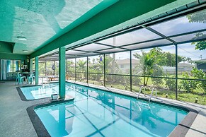 4 Mi to Downtown Cape Coral: Home w/ Lanai & Grill