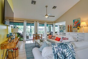 4 Mi to Downtown Cape Coral: Home w/ Lanai & Grill