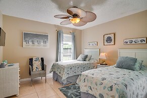 4 Mi to Downtown Cape Coral: Home w/ Lanai & Grill