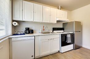 Quiet Lakefront Clearlake Vacation Rental!