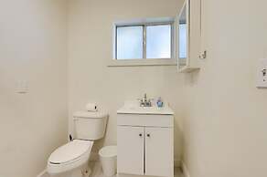 Quiet Lakefront Clearlake Vacation Rental!