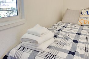 Quiet Lakefront Clearlake Vacation Rental!