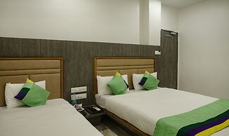 Treebo Urban, 1 Km From Railway Station
