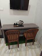 Treebo Urban, 1 Km From Railway Station