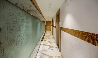 Treebo Urban, 1 Km From Railway Station