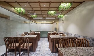 Treebo Urban, 1 Km From Railway Station