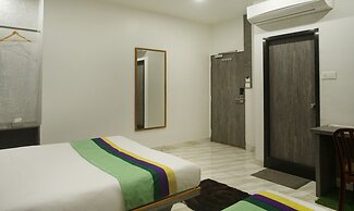 Treebo Urban, 1 Km From Railway Station