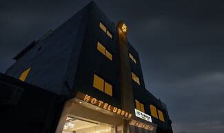 Treebo Urban, 1 Km From Railway Station