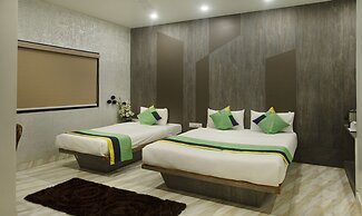 Treebo Urban, 1 Km From Railway Station