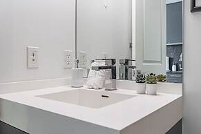 Jarvis Vacation Suites