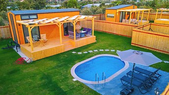 Prive Mini Homes & Camping