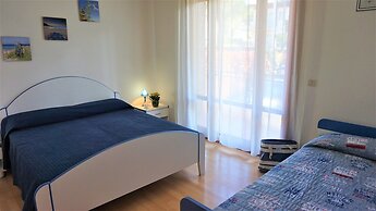 Lovely Apartment With Garden and Terrace