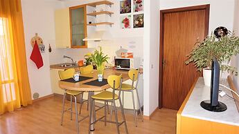 Lovely Apartment With Garden and Terrace