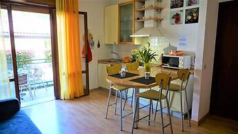 Lovely Apartment With Garden and Terrace