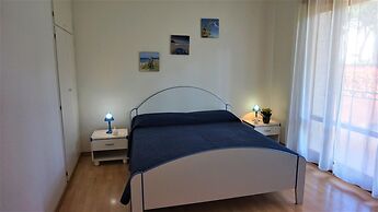 Lovely Apartment With Garden and Terrace