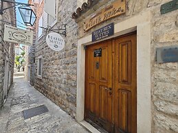 Beatrix Suites Budva Old Town