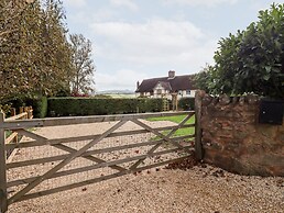 1 White House Cottages
