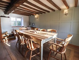 1 White House Cottages