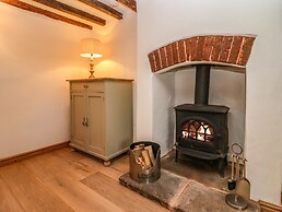 1 White House Cottages