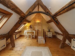 1 White House Cottages