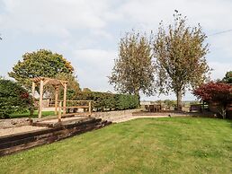 1 White House Cottages