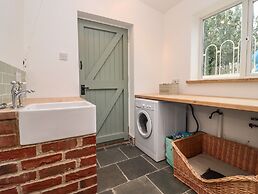 1 White House Cottages