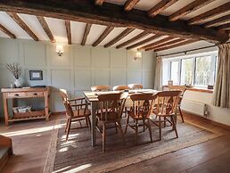 1 White House Cottages