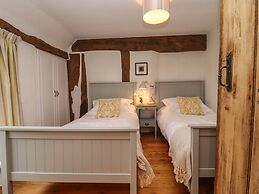 1 White House Cottages