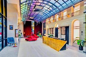 Scarletz Suites KLCC by M SUITES