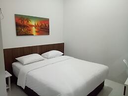 Omah Bondi Family Homestay by FH Stay