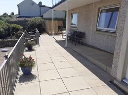 Elmbank House Apartment With Island Views