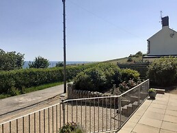 Elmbank House Apartment With Island Views