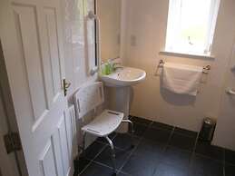 Elmbank House Apartment With Island Views