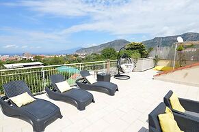 Lovely 3-bed House in Sorrento for Families