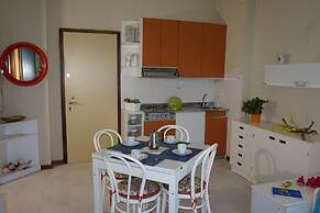 Great Apartment With Lift and Terrace - Beahost