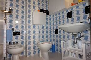 Great Apartment With Lift and Terrace - Beahost