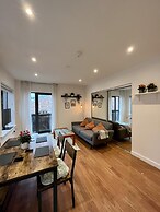 Cosy, Bright and Central Flat for Work and Holiday