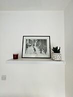 Cosy, Bright and Central Flat for Work and Holiday