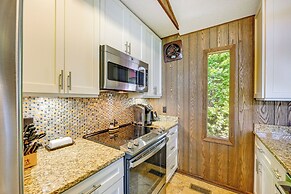 Stunning Franklin Cabin w/ Deck & Mountain Views