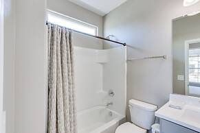 Maricopa Home w/ Yard - 1 Mi to Harrahs Casino!