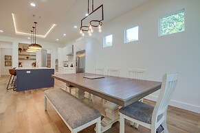 Modern Kingsland Home w/ River Access & Kayaks!
