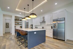 Modern Kingsland Home w/ River Access & Kayaks!