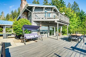 Waterfront Allyn Retreat w/ Guest House & Beach!