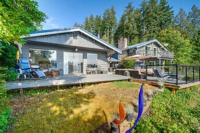 Waterfront Allyn Retreat w/ Guest House & Beach!