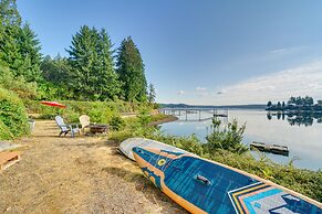 Waterfront Allyn Retreat w/ Guest House & Beach!