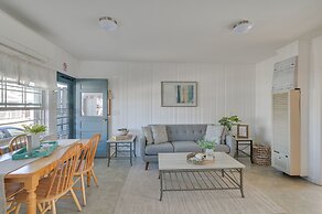 Cozy Hampton Vacation Rental, Walk to Beach!