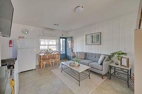 Cozy Hampton Vacation Rental, Walk to Beach!
