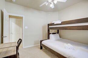 4 Mi to Six Flags: Spring Vacation Home